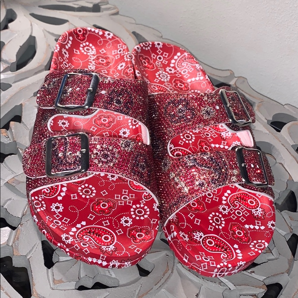 Red bandana slides